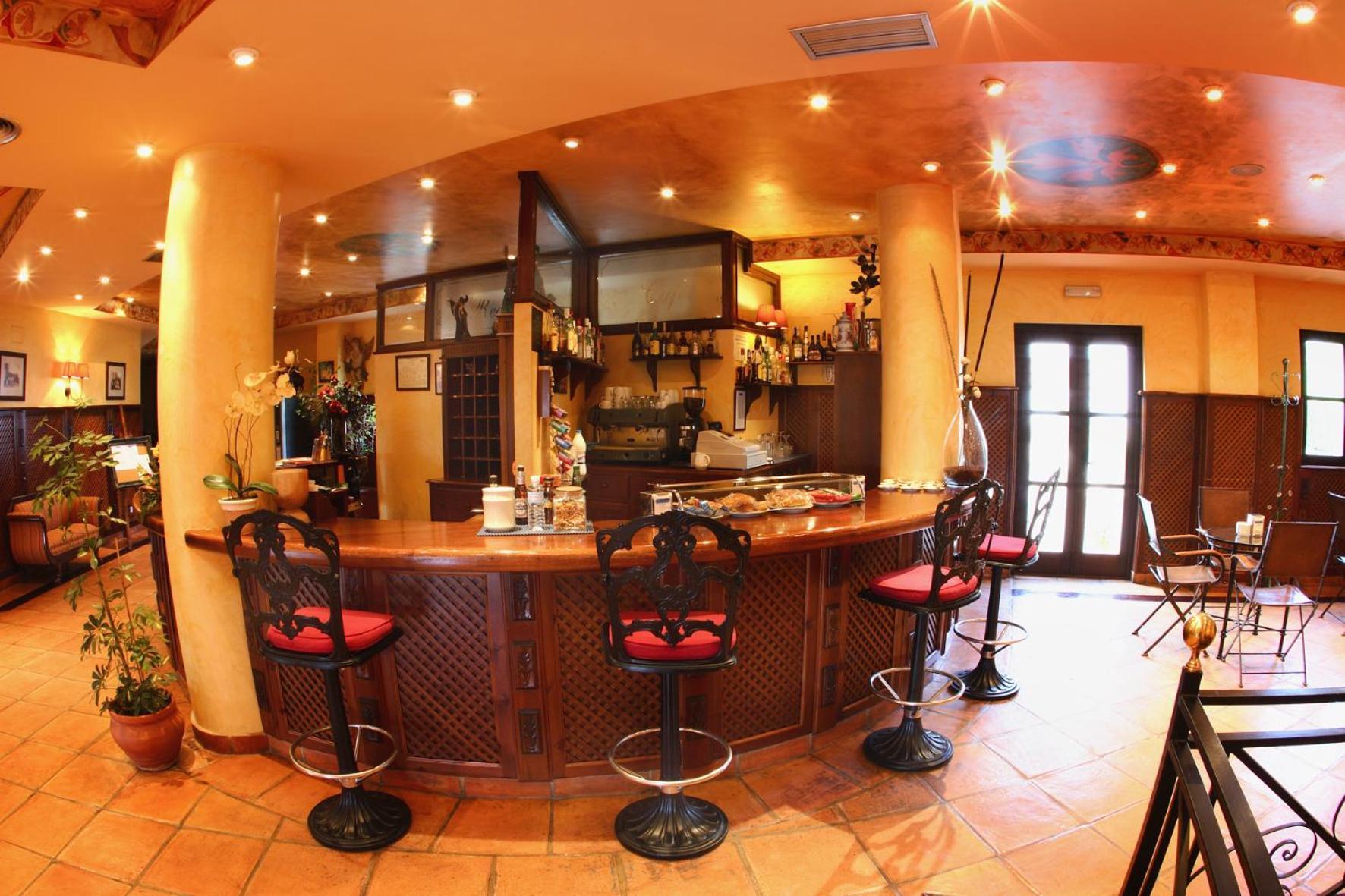Hotel Comillas Kültér fotó