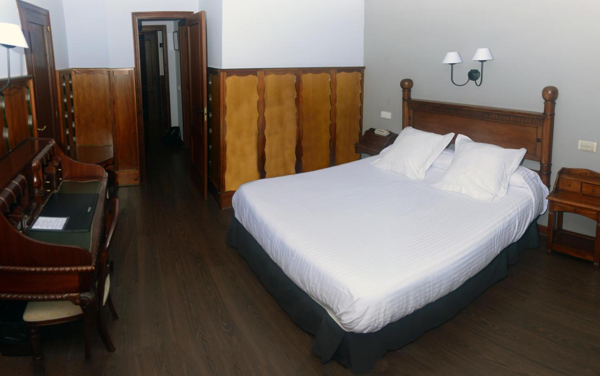 Hotel Comillas Kültér fotó