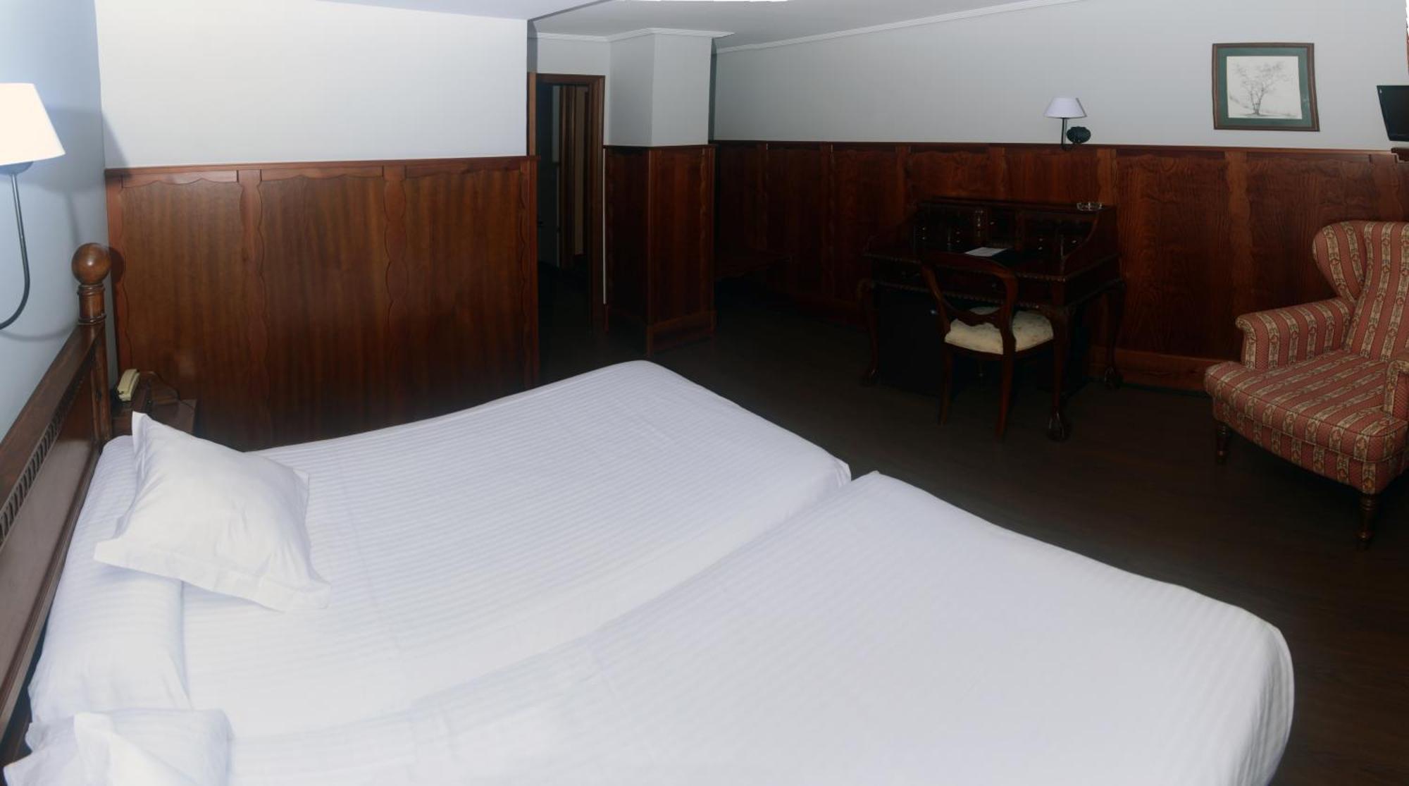 Hotel Comillas Kültér fotó