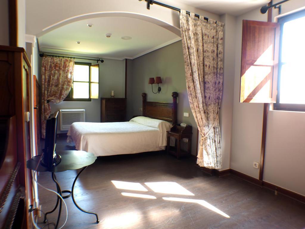 Hotel Comillas Kültér fotó